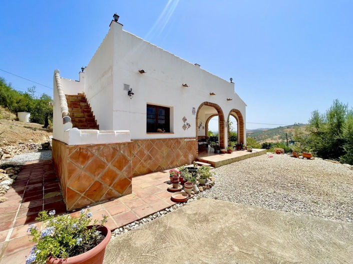 Image No.23-3 Bed Property for sale