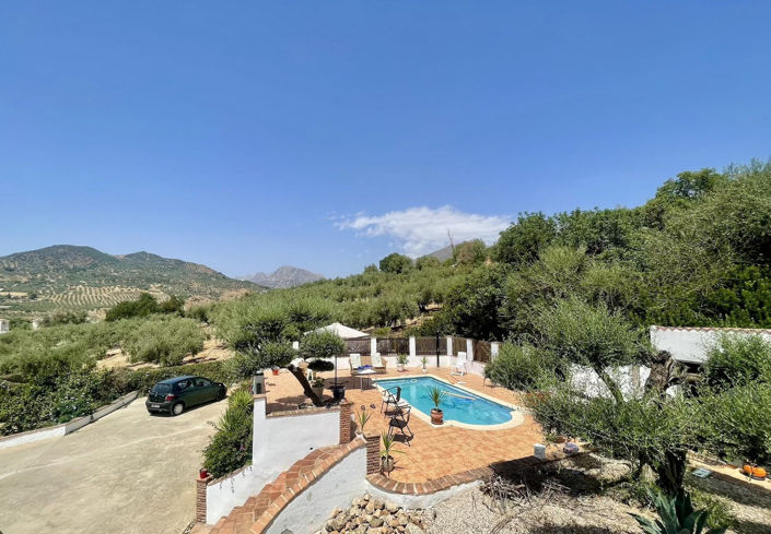 Image No.27-3 Bed Property for sale