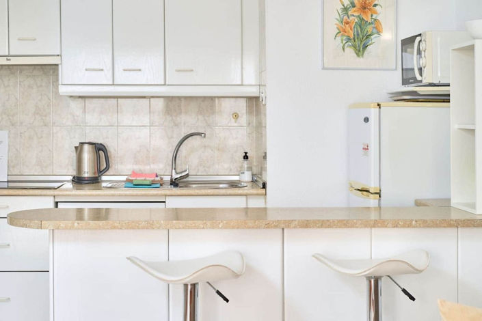 Image No.11-1 Bed Property for sale