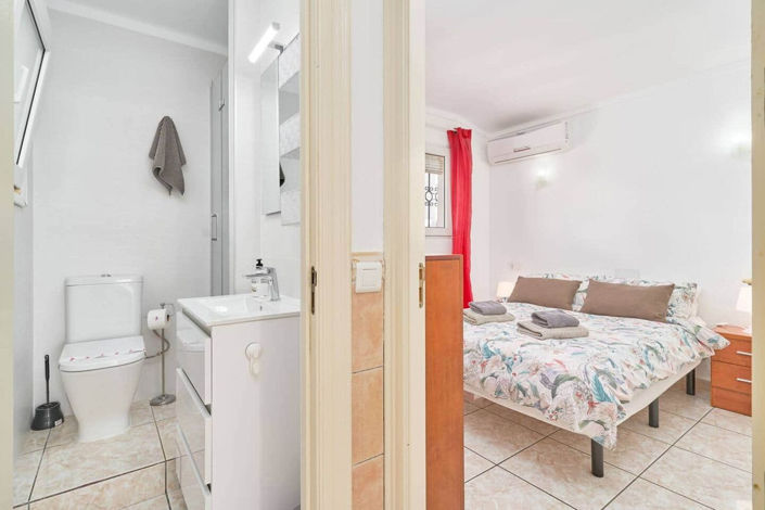 Image No.17-1 Bed Property for sale