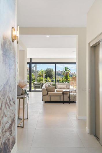 Image No.15-4 Bed Property for sale