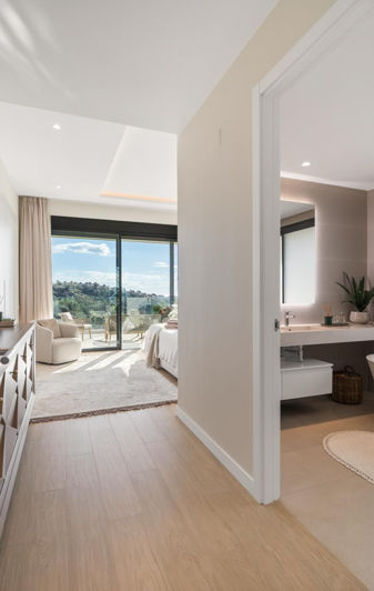 Image No.7-4 Bed Property for sale