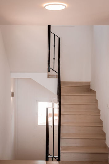 Image No.13-5 Bed Property for sale
