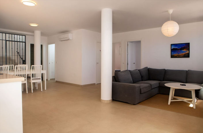 Image No.23-5 Bed Property for sale