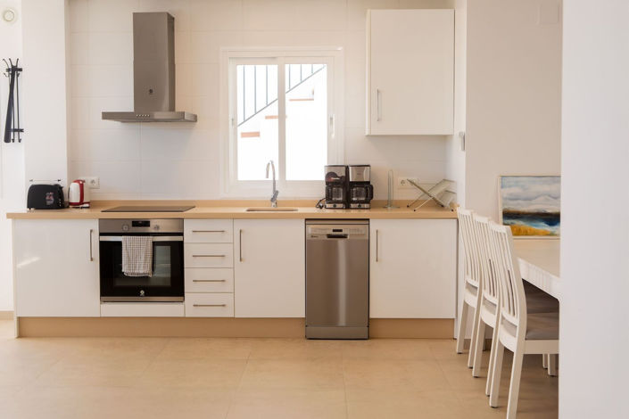 Image No.24-5 Bed Property for sale