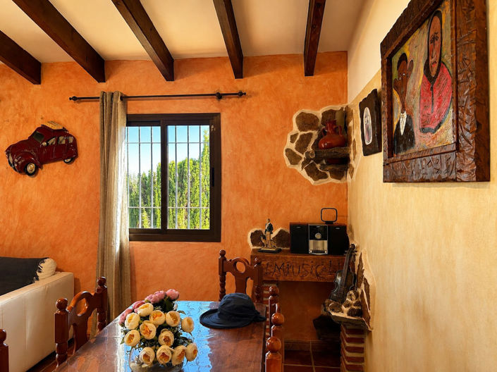 Image No.15-3 Bed Property for sale