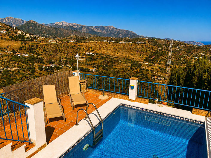 Image No.2-3 Bed Property for sale