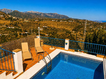2-5bd7b9d04b45e33852eaf0ec6670150d