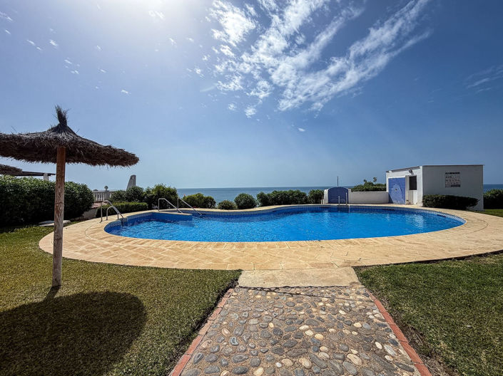 Image No.2-2 Bed Property for sale