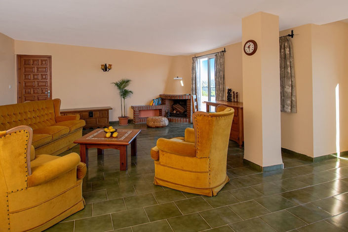 Image No.3-2 Bed Property for sale