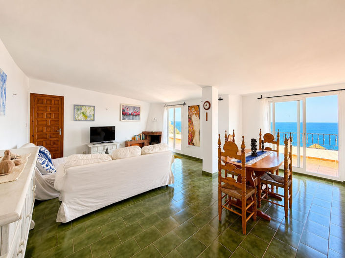 Image No.5-2 Bed Property for sale