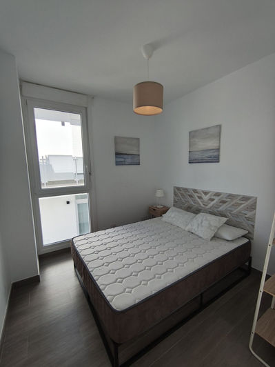 Image No.10-3 Bed Property for sale