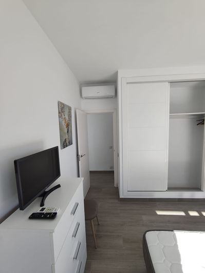 Image No.14-3 Bed Property for sale