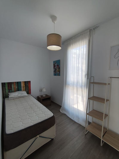 Image No.15-3 Bed Property for sale