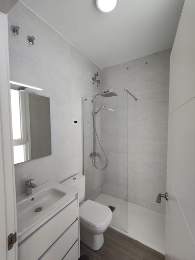 Image No.18-3 Bed Property for sale