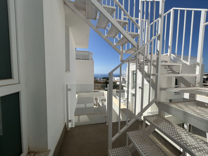 Image No.18-3 Bed Property for sale