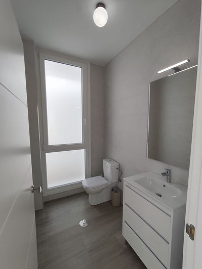 Image No.19-3 Bed Property for sale