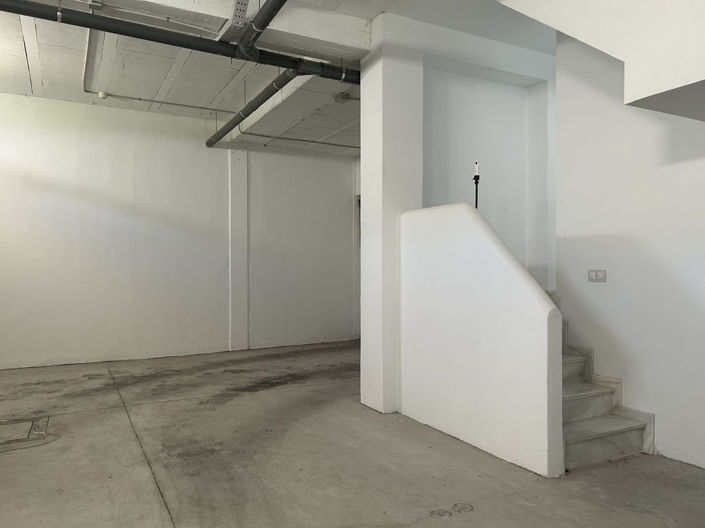 Image No.22-3 Bed Property for sale