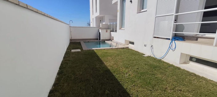 Image No.25-3 Bed Property for sale