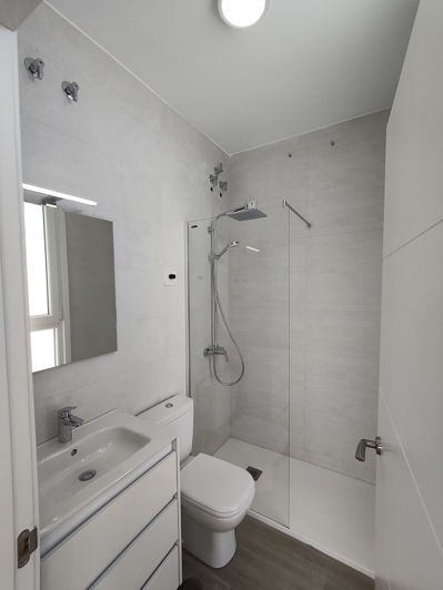 Image No.8-3 Bed Property for sale