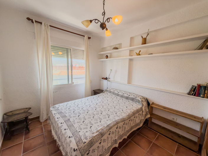 Image No.11-2 Bed Property for sale