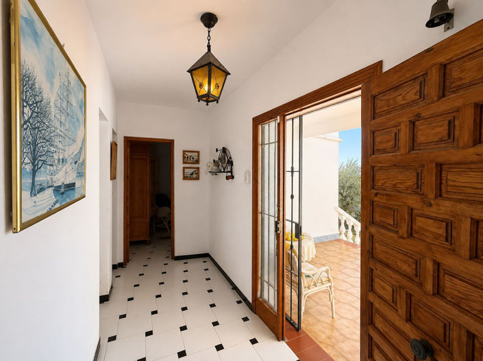 Image No.6-3 Bed Property for sale