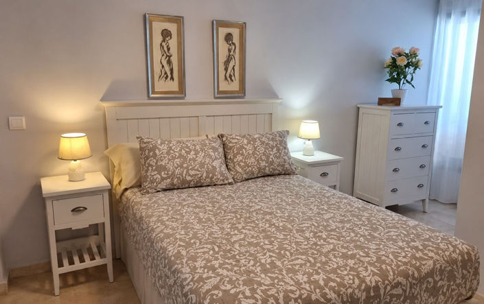 Image No.5-2 Bed Property for sale