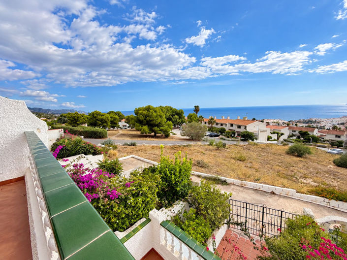 Image No.11-2 Bed Property for sale