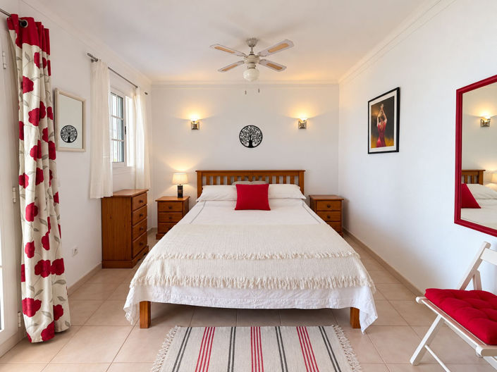Image No.14-2 Bed Property for sale