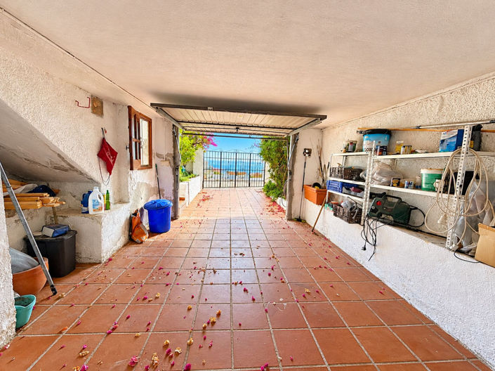 Image No.27-2 Bed Property for sale