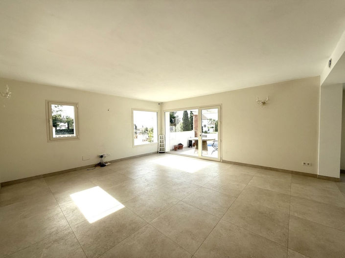 Image No.9-Propriété de 3 chambres à vendre