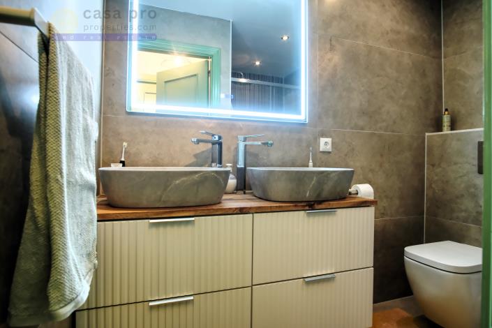 Image No.23-3 Bed Townhouse for sale