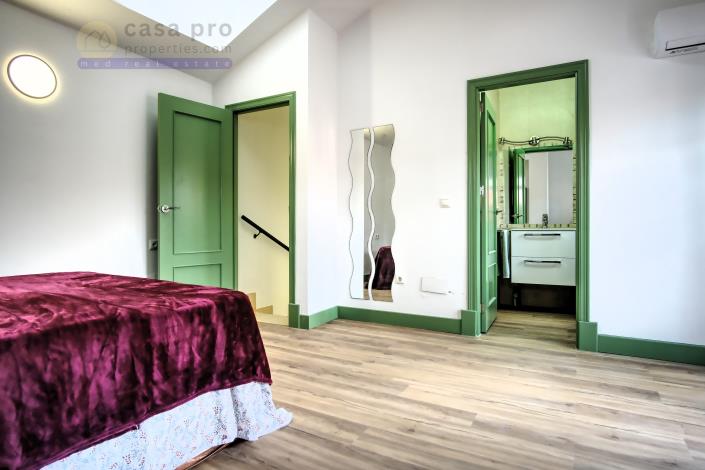 Image No.31-3 Bed Townhouse for sale