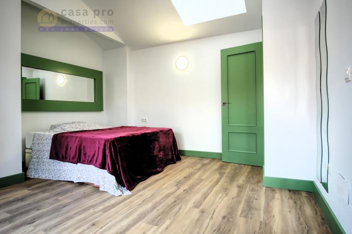 Image No.30-3 Bed Townhouse for sale