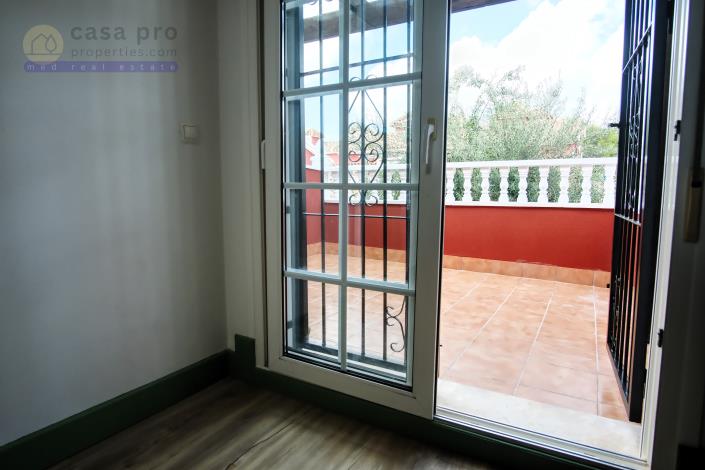 Image No.37-3 Bed Townhouse for sale