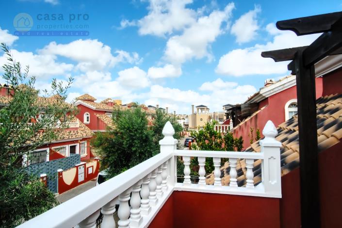 Image No.40-3 Bed Townhouse for sale