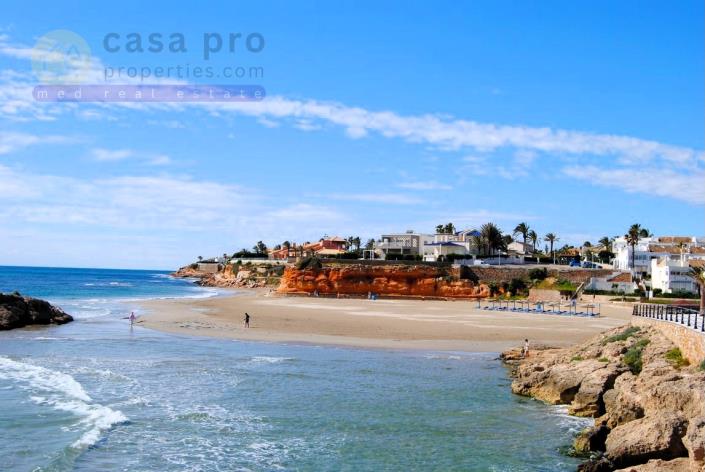 Image No.47-3 Bed Townhouse for sale