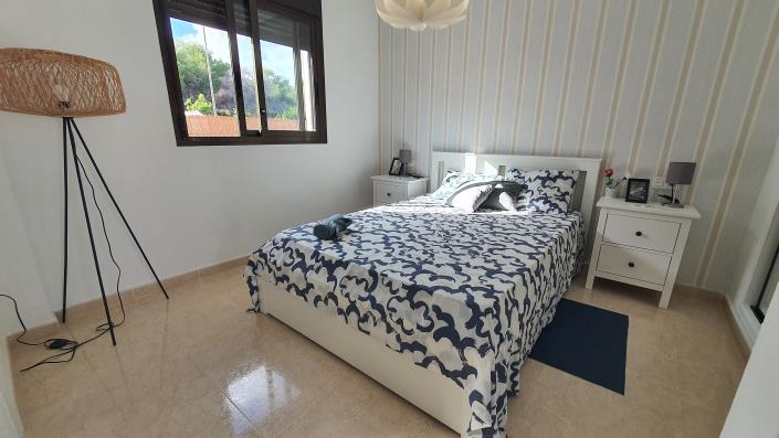 Image No.14-3 Bed Townhouse for sale