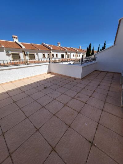 Image No.21-3 Bed Townhouse for sale