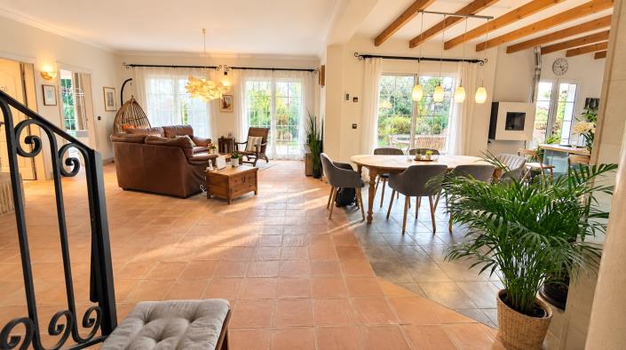 Image No.14-8 Bed House/Villa for sale