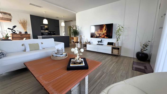 Image No.8-3 Bed Chalet for sale