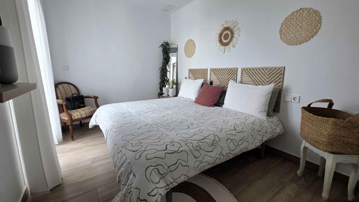 Image No.16-3 Bed Chalet for sale