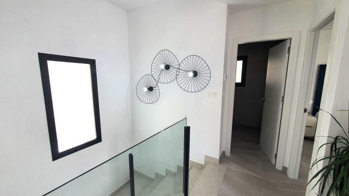 Image No.10-3 Bed House/Villa for sale