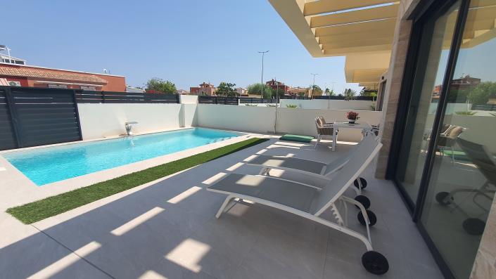 Image No.15-3 Bed House/Villa for sale