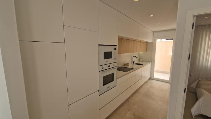 Image No.18-3 Bed Townhouse for sale