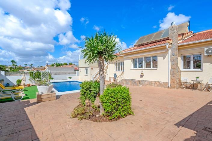 Image No.5-7 Bed House/Villa for sale