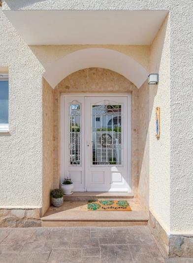 Image No.10-7 Bed House/Villa for sale