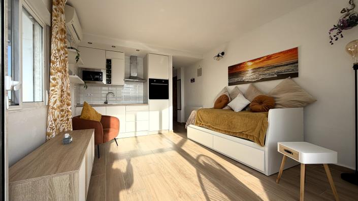 Image No.3-Studio for sale