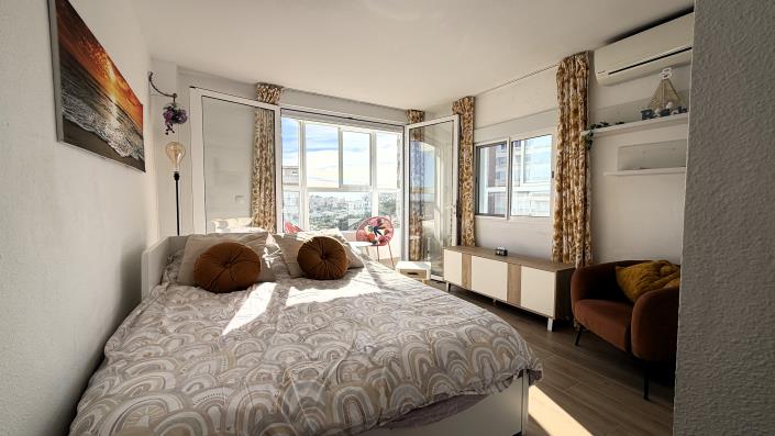 Image No.14-Studio for sale