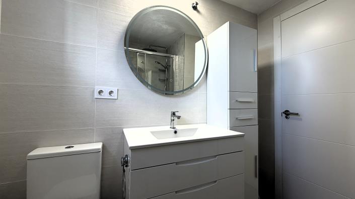 Image No.19-Studio for sale